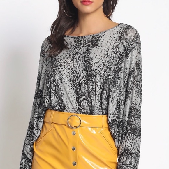 Black & Grey Snakeskin Print LongSleeve Top - Picture 3 of 6